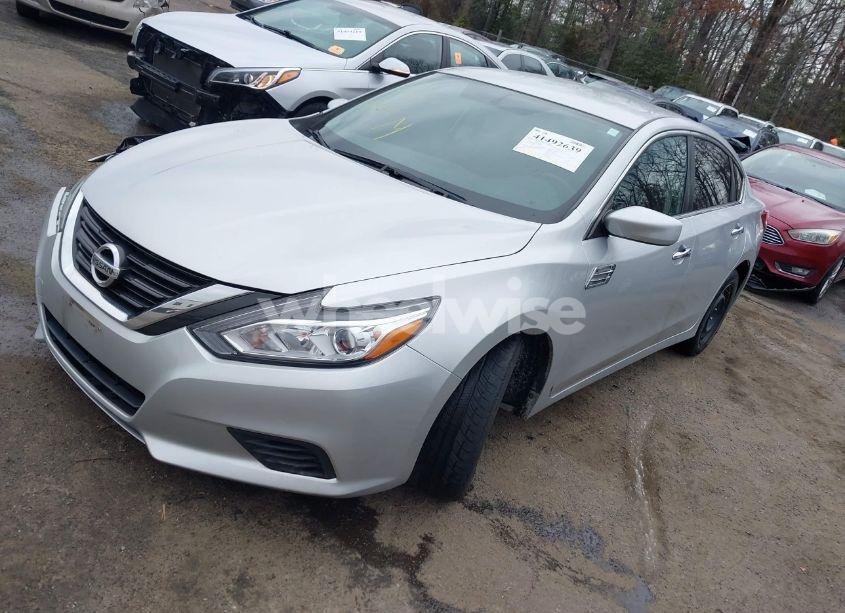 Photo 2 of 2018 Nissan Altima 2.5 S (VIN 1N4AL3AP5JC206851)