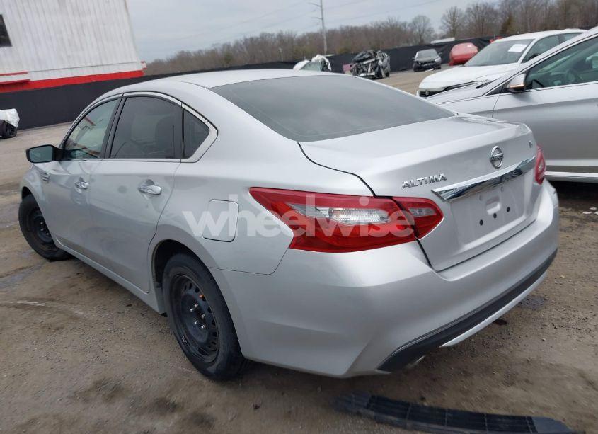 Photo 3 of 2018 Nissan Altima 2.5 S (VIN 1N4AL3AP5JC206851)