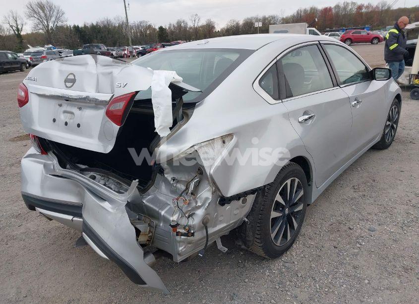 Photo 4 of 2018 Nissan Altima 2.5 SV (VIN 1N4AL3AP5JC206896)