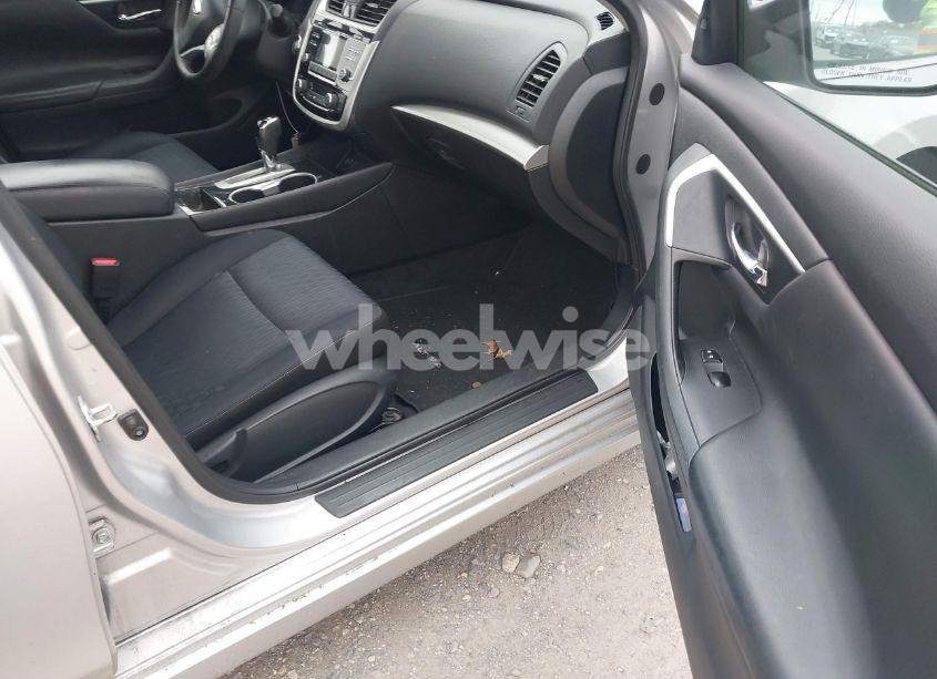 Photo 5 of 2018 Nissan Altima 2.5 SV (VIN 1N4AL3AP5JC206896)