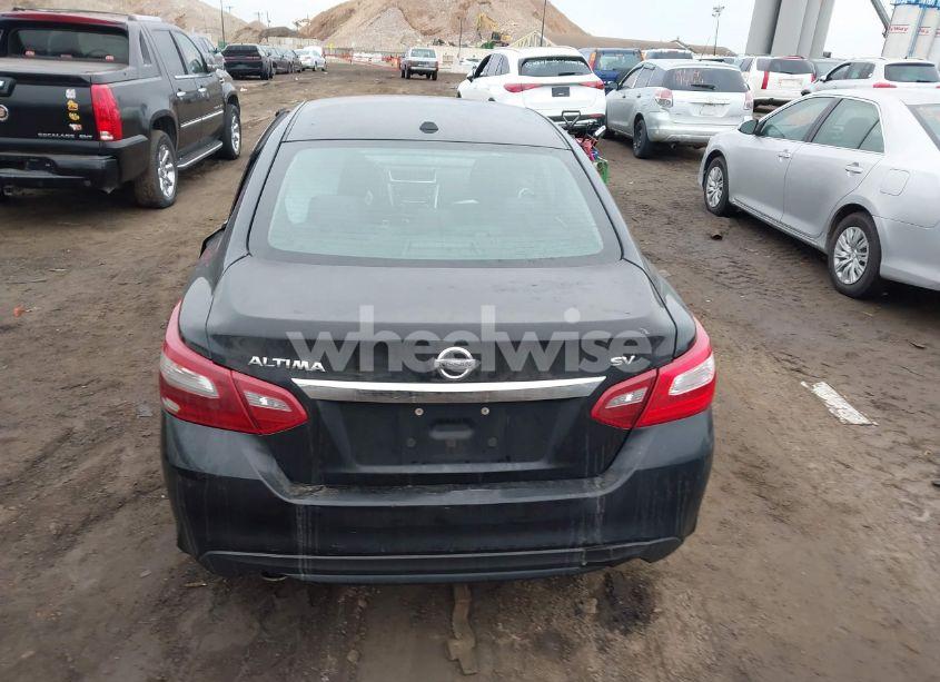 Photo 16 of 2018 Nissan Altima 2.5 SV (VIN 1N4AL3AP5JC208275)