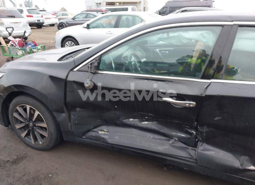 Photo 18 of 2018 Nissan Altima 2.5 SV (VIN 1N4AL3AP5JC208275)