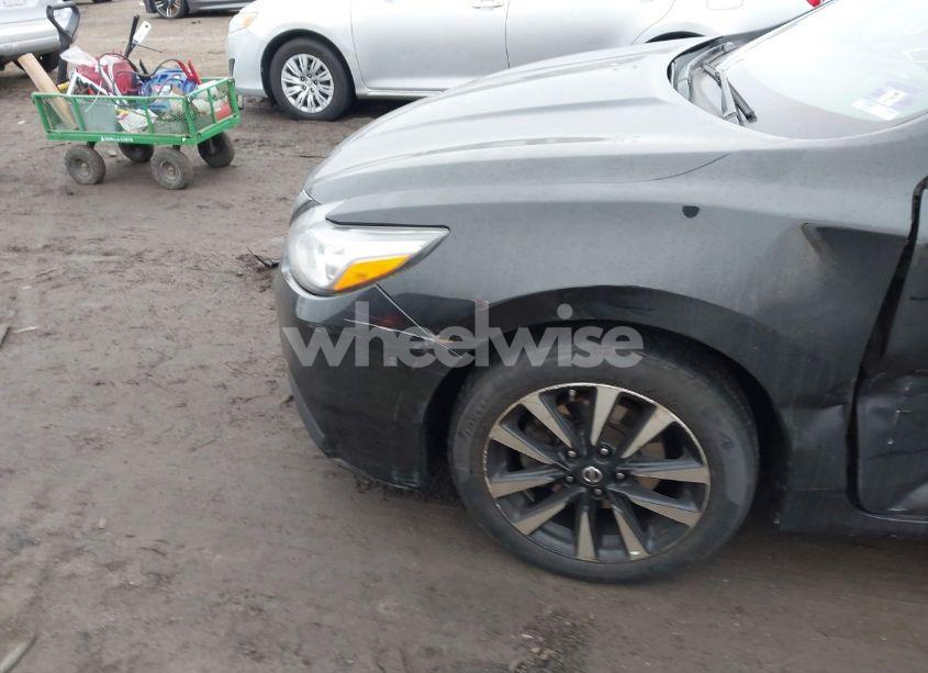 Photo 19 of 2018 Nissan Altima 2.5 SV (VIN 1N4AL3AP5JC208275)