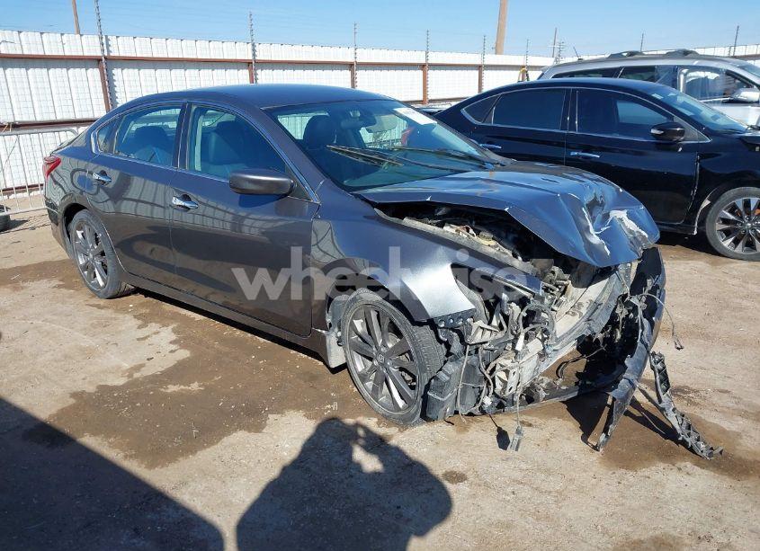 2018 Nissan Altima 2.5 SR (VIN 1N4AL3AP5JC212200) main photo