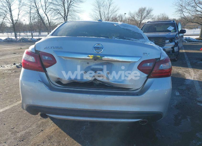 Photo 16 of 2018 Nissan Altima 2.5 SV (VIN 1N4AL3AP5JC213069)