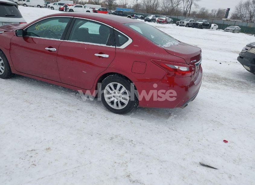 Photo 3 of 2018 Nissan Altima 2.5 S (VIN 1N4AL3AP5JC214092)