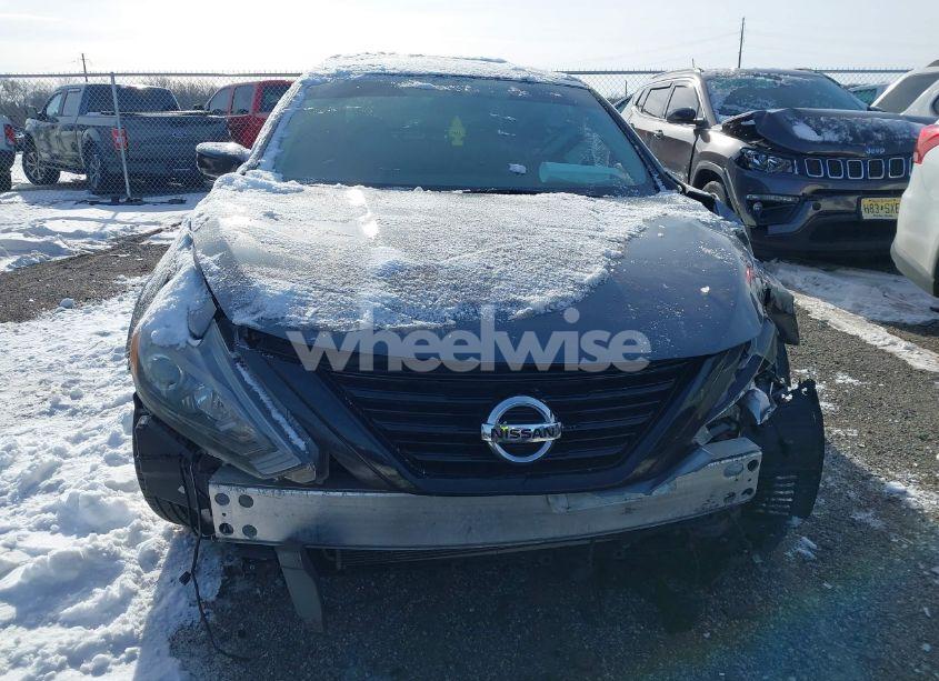 Photo 12 of 2018 Nissan Altima 2.5 SR (VIN 1N4AL3AP5JC223486)