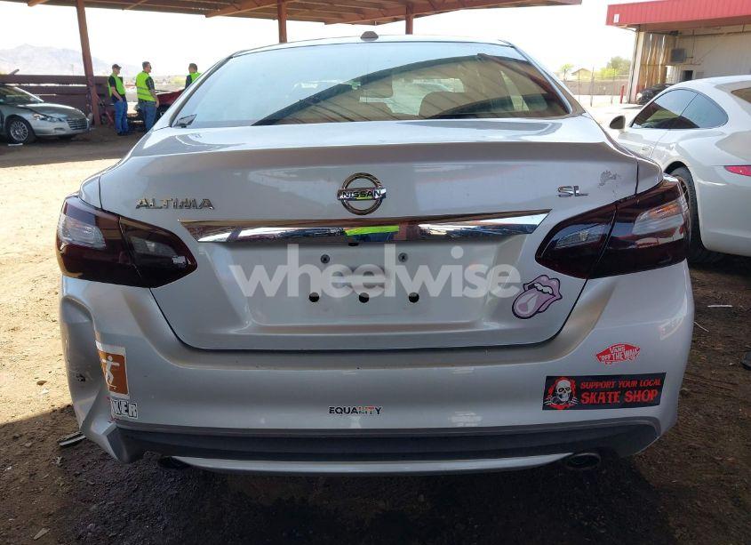 Photo 16 of 2018 Nissan Altima 2.5 SL (VIN 1N4AL3AP5JC224394)