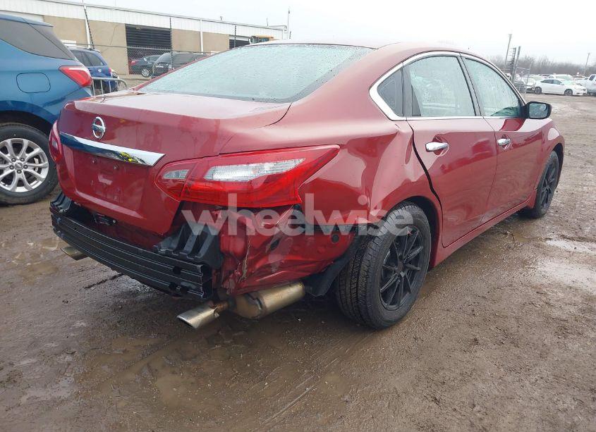 Photo 4 of 2018 Nissan Altima 2.5 S (VIN 1N4AL3AP5JC229109)