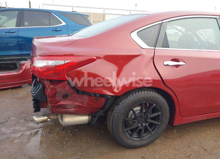 Photo 6 of 2018 Nissan Altima 2.5 S (VIN 1N4AL3AP5JC229109)