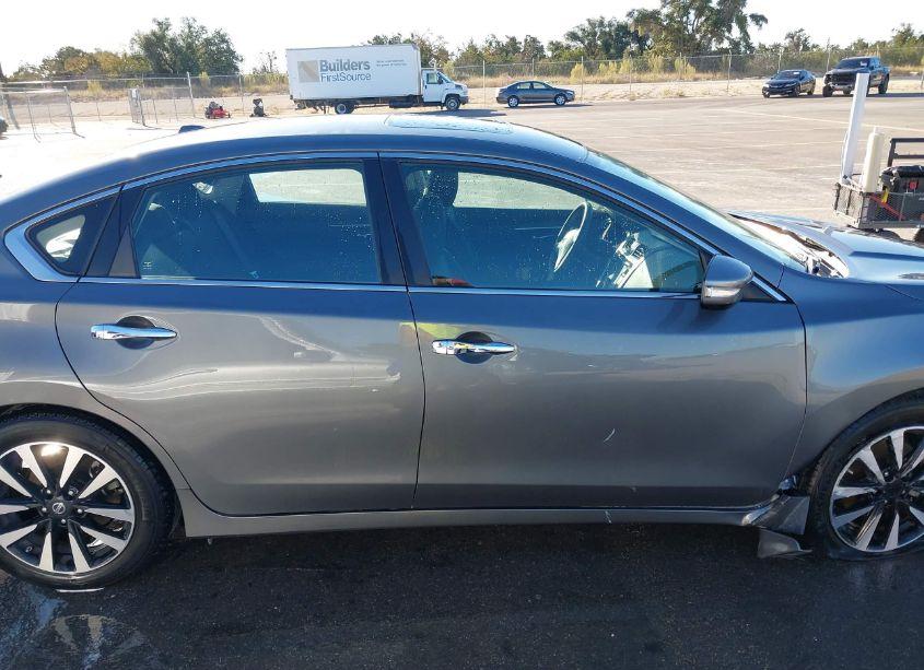 Photo 13 of 2018 Nissan Altima 2.5 SV (VIN 1N4AL3AP5JC232124)