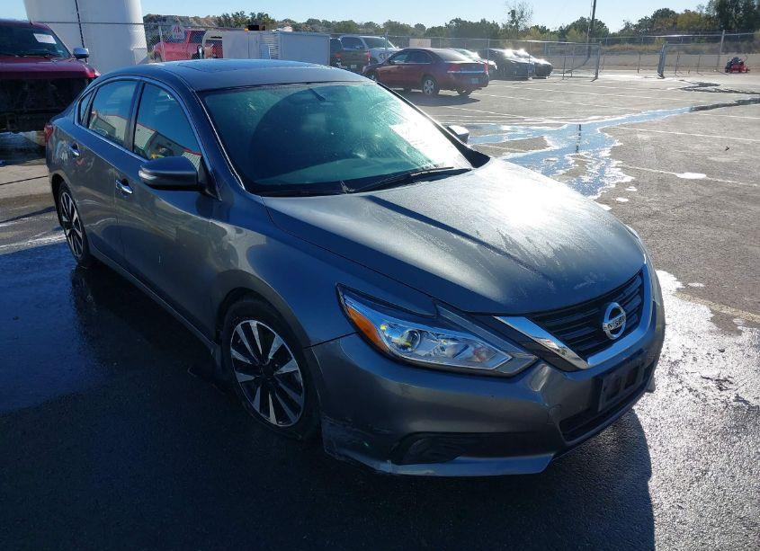 Photo 17 of 2018 Nissan Altima 2.5 SV (VIN 1N4AL3AP5JC232124)