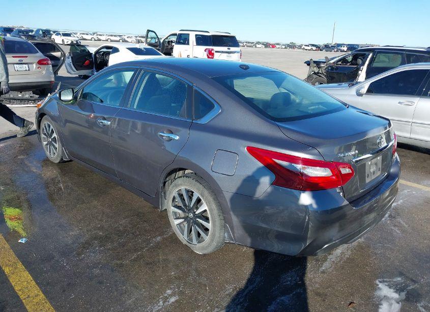 Photo 3 of 2018 Nissan Altima 2.5 SV (VIN 1N4AL3AP5JC232124)