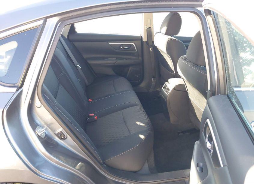 Photo 8 of 2018 Nissan Altima 2.5 SV (VIN 1N4AL3AP5JC232124)