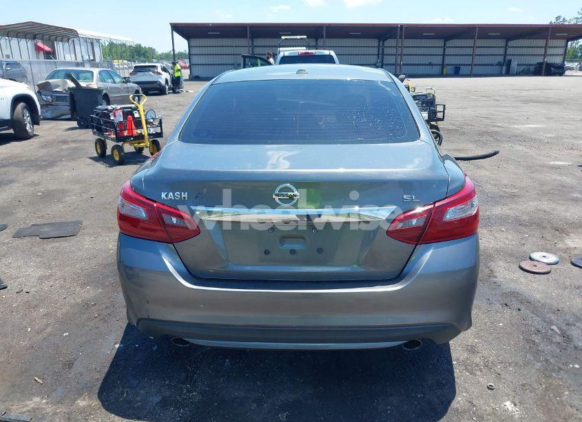 Photo 16 of 2018 Nissan Altima 2.5 SL (VIN 1N4AL3AP5JC234651)