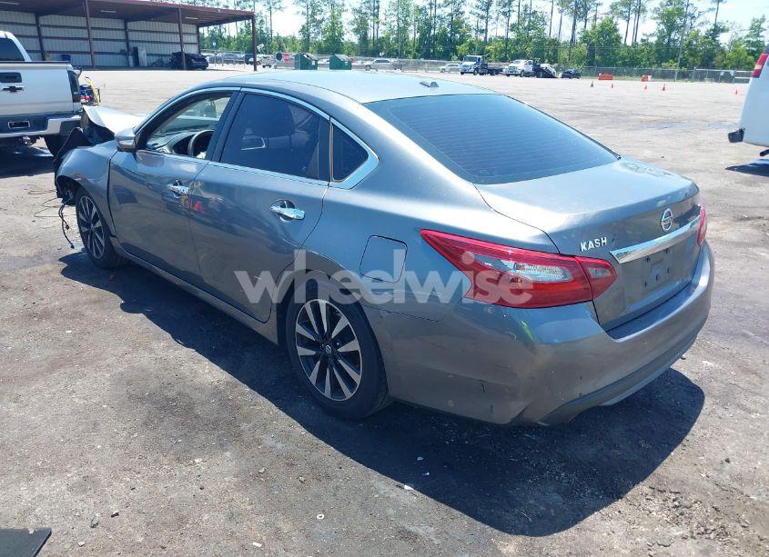 Photo 3 of 2018 Nissan Altima 2.5 SL (VIN 1N4AL3AP5JC234651)