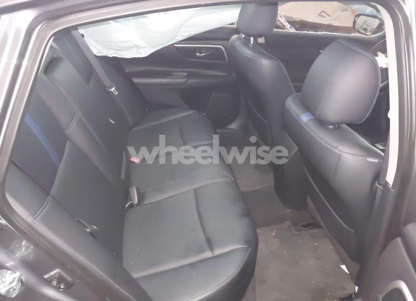 Photo 8 of 2018 Nissan Altima 2.5 SR (VIN 1N4AL3AP5JC248257)