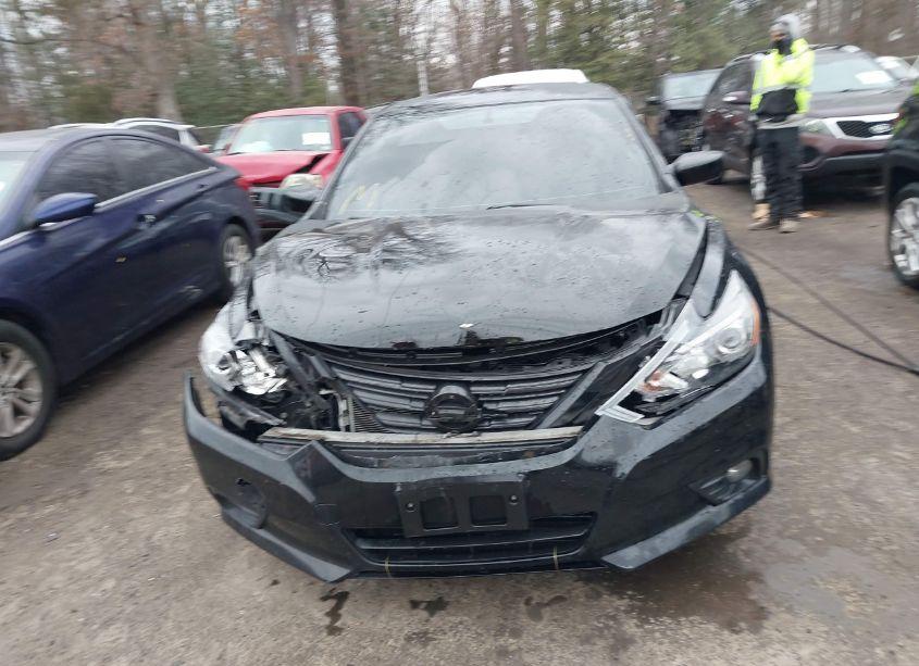 Photo 13 of 2018 Nissan Altima 2.5 SR (VIN 1N4AL3AP5JC262112)