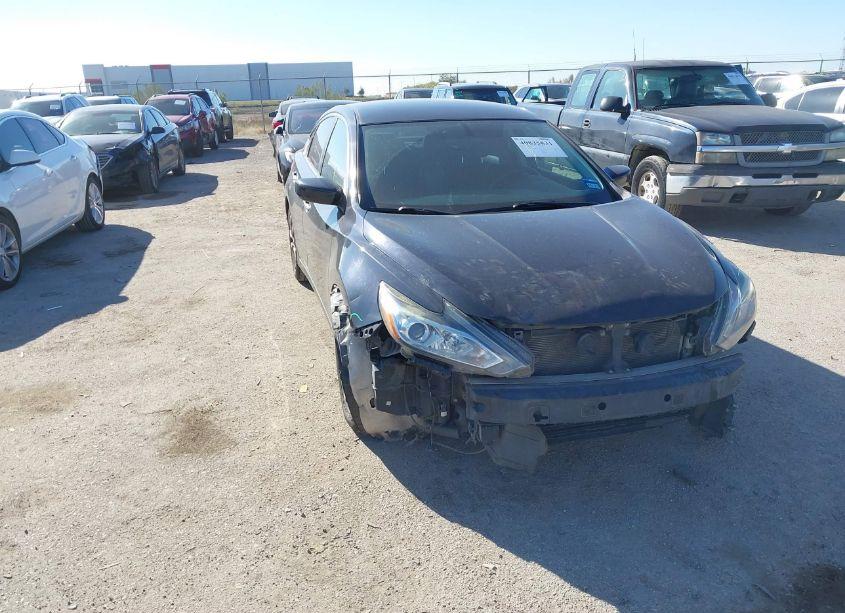 2018 Nissan Altima 2.5 SV (VIN 1N4AL3AP5JC263132) main photo