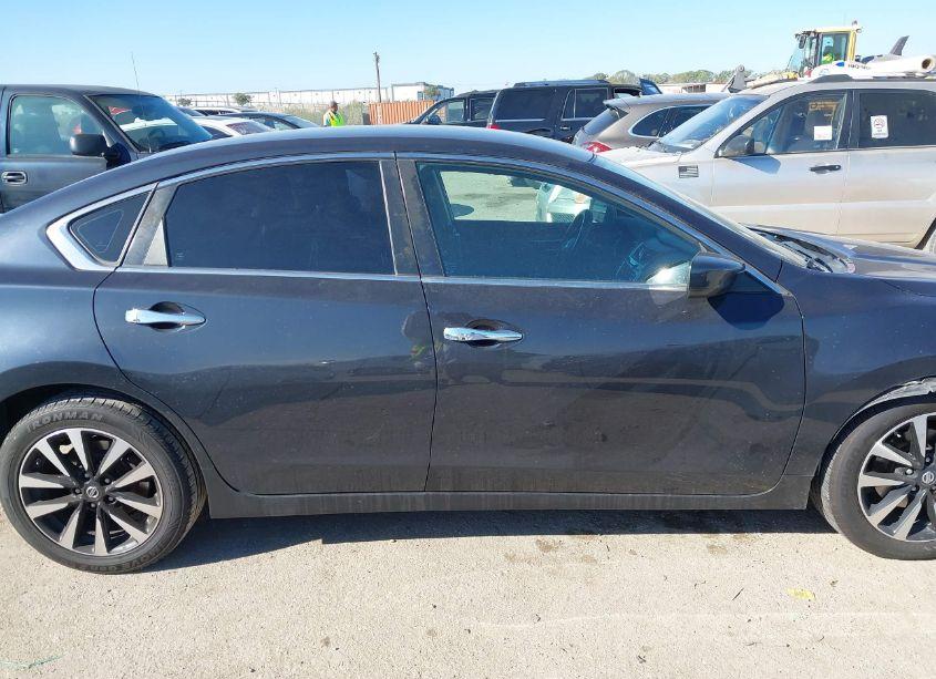 Photo 14 of 2018 Nissan Altima 2.5 SV (VIN 1N4AL3AP5JC263132)