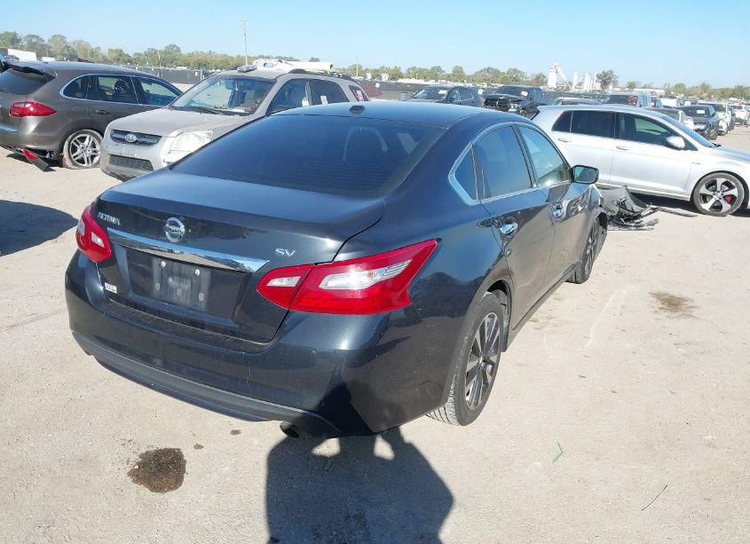 Photo 4 of 2018 Nissan Altima 2.5 SV (VIN 1N4AL3AP5JC263132)