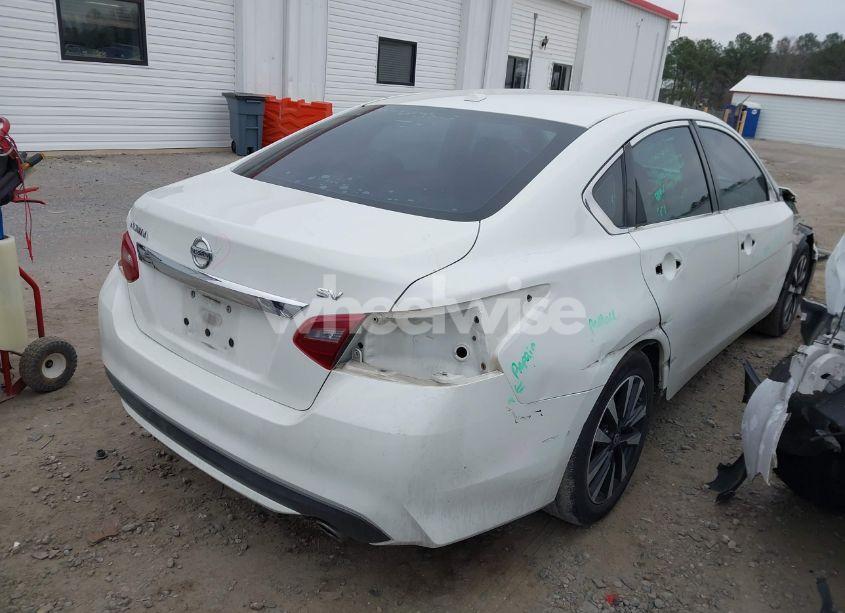 Photo 4 of 2018 Nissan Altima 2.5 SV (VIN 1N4AL3AP5JC266306)
