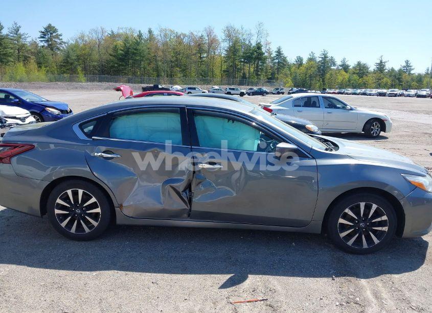 Photo 13 of 2018 Nissan Altima 2.5 SV (VIN 1N4AL3AP5JC270792)