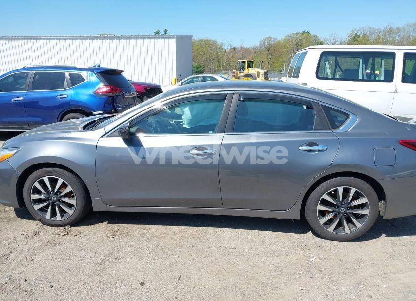 Photo 14 of 2018 Nissan Altima 2.5 SV (VIN 1N4AL3AP5JC270792)