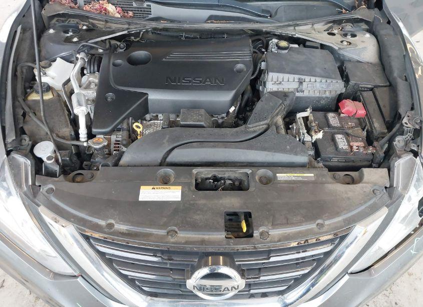 Photo 10 of 2018 Nissan Altima 2.5 SL (VIN 1N4AL3AP5JC280805)