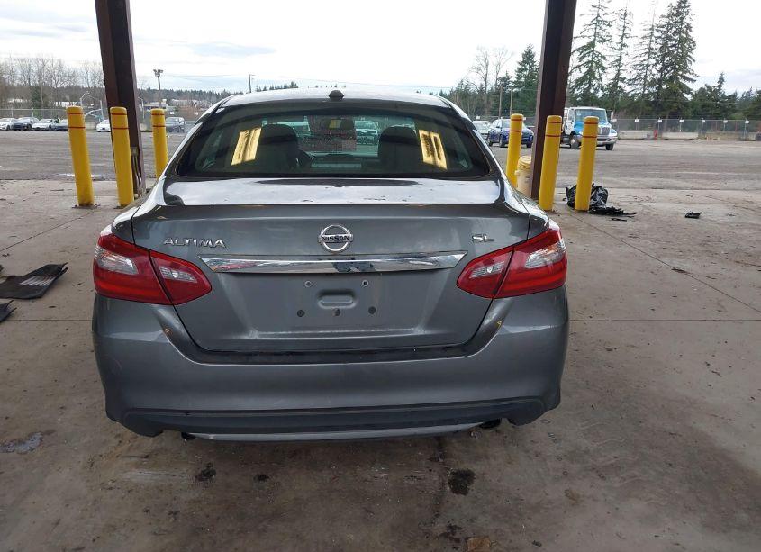 Photo 16 of 2018 Nissan Altima 2.5 SL (VIN 1N4AL3AP5JC280805)