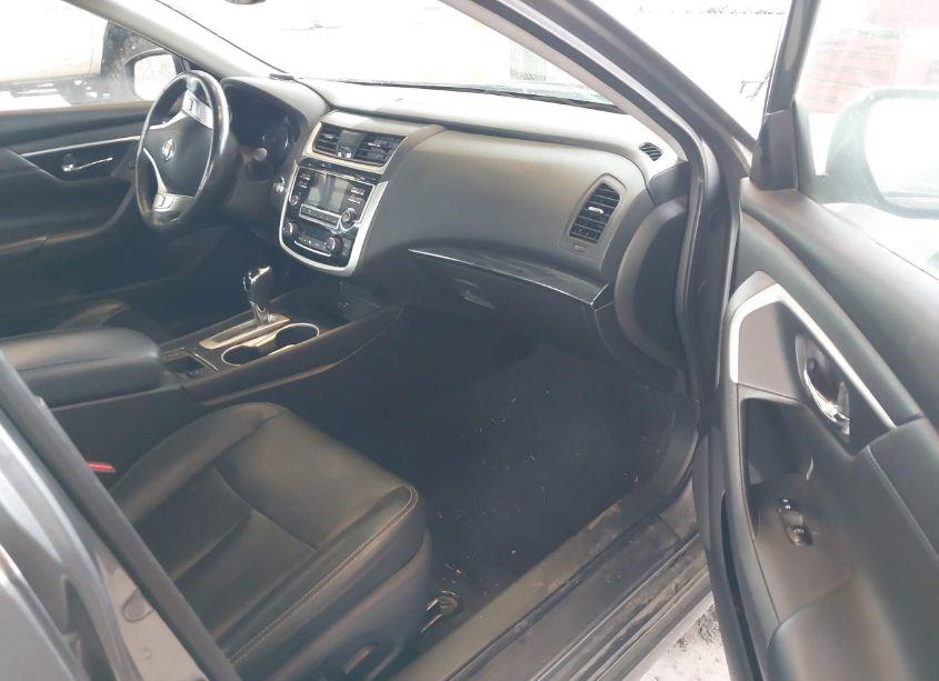 Photo 5 of 2018 Nissan Altima 2.5 SL (VIN 1N4AL3AP5JC280805)