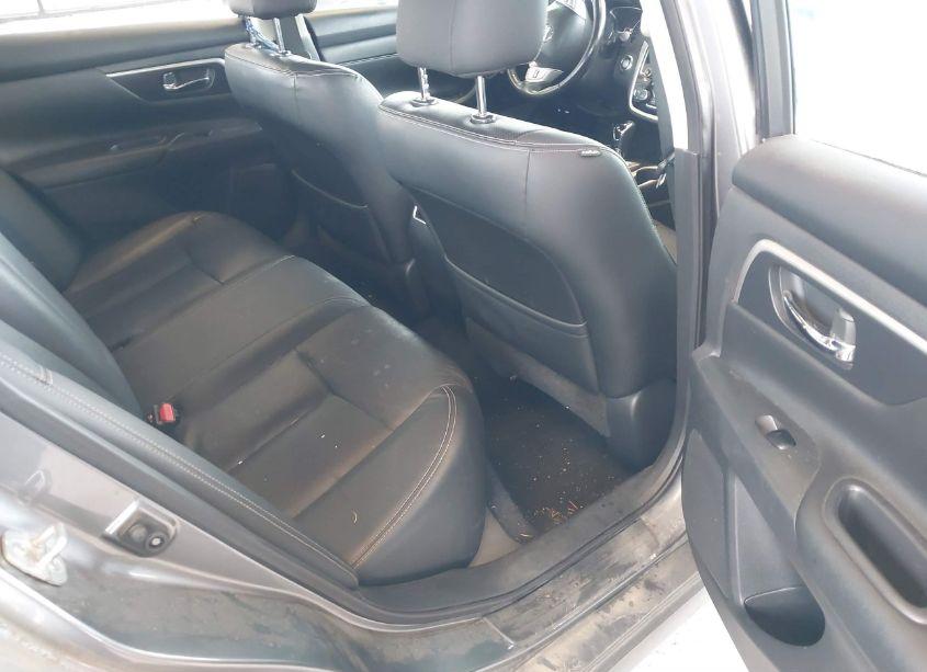 Photo 8 of 2018 Nissan Altima 2.5 SL (VIN 1N4AL3AP5JC280805)