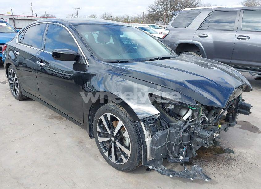 2018 Nissan Altima 2.5 SR (VIN 1N4AL3AP5JC474055) main photo