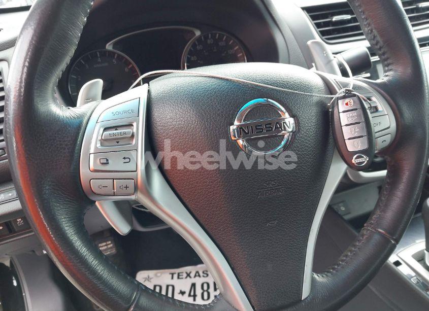 Photo 11 of 2018 Nissan Altima 2.5 SR (VIN 1N4AL3AP5JC474055)