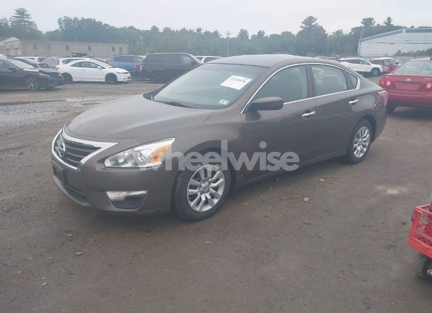 Photo 2 of 2013 Nissan Altima 2.5 S (VIN 1N4AL3AP6DC108724)