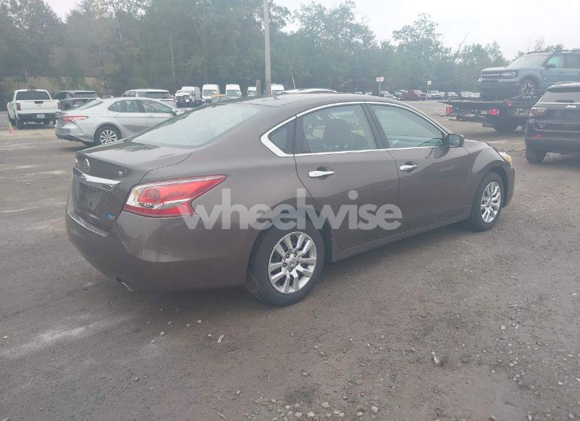 Photo 4 of 2013 Nissan Altima 2.5 S (VIN 1N4AL3AP6DC108724)