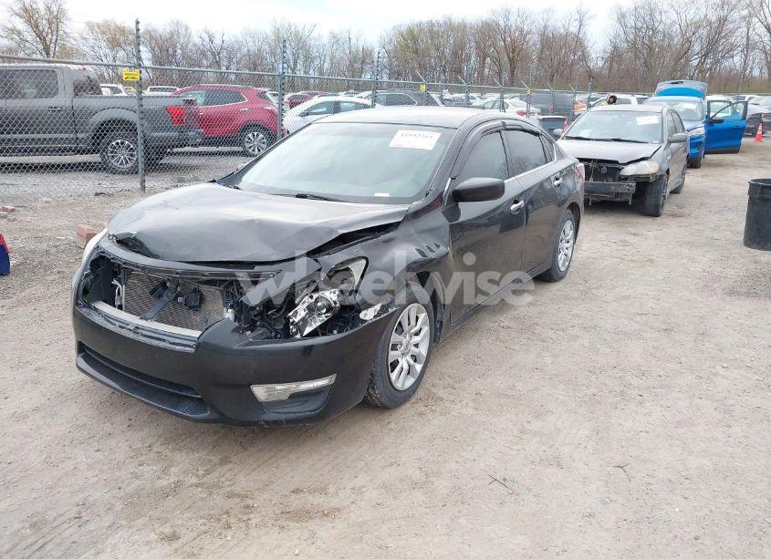 Photo 2 of 2013 Nissan Altima 2.5 S (VIN 1N4AL3AP6DC124521)