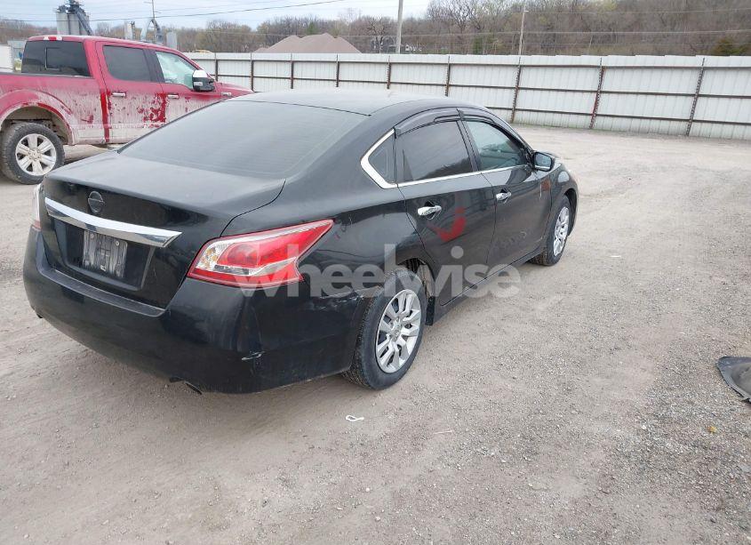 Photo 4 of 2013 Nissan Altima 2.5 S (VIN 1N4AL3AP6DC124521)