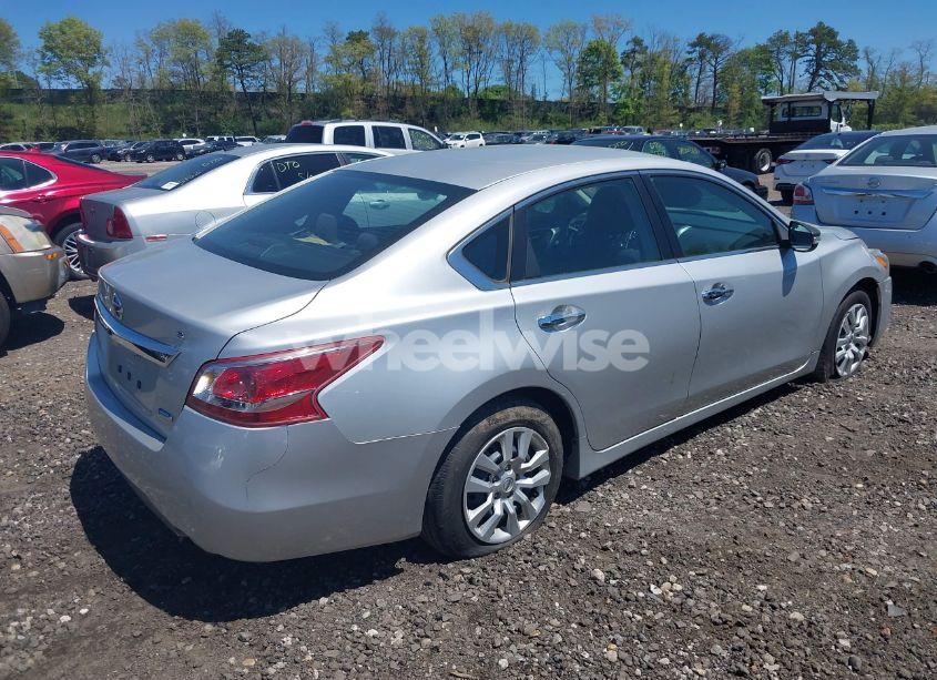Photo 4 of 2013 Nissan Altima 2.5 S (VIN 1N4AL3AP6DC125412)