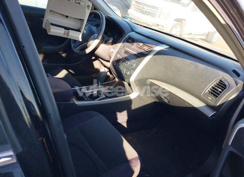 Photo 5 of 2013 Nissan Altima 2.5 S (VIN 1N4AL3AP6DC198425)