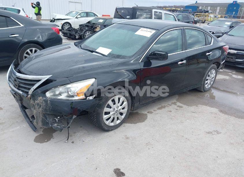 Photo 2 of 2013 Nissan Altima 2.5 S (VIN 1N4AL3AP6DC233383)