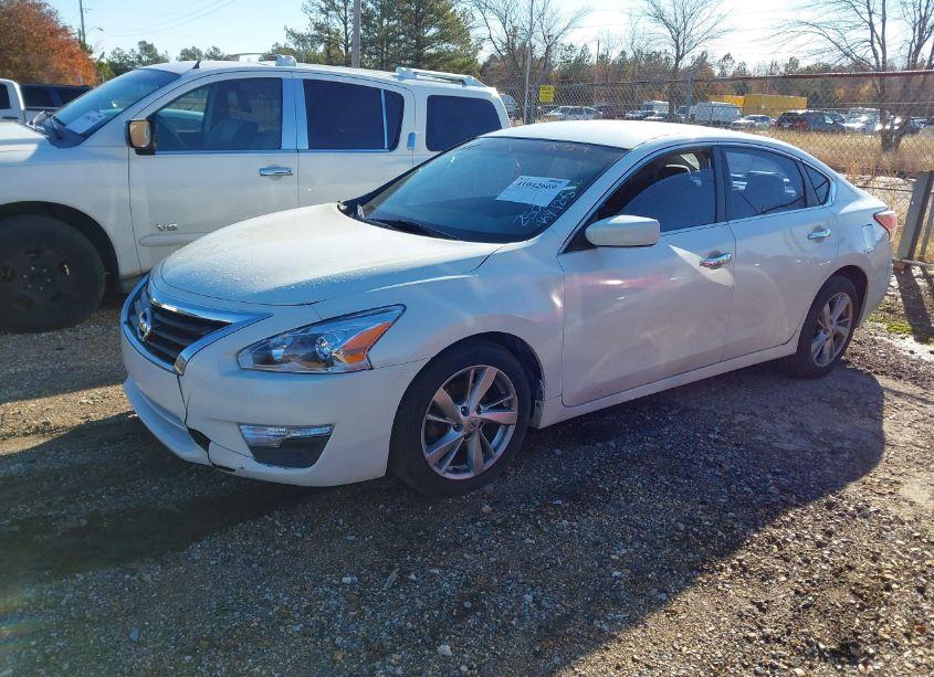 Photo 2 of 2013 Nissan Altima 2.5 SV (VIN 1N4AL3AP6DC250684)