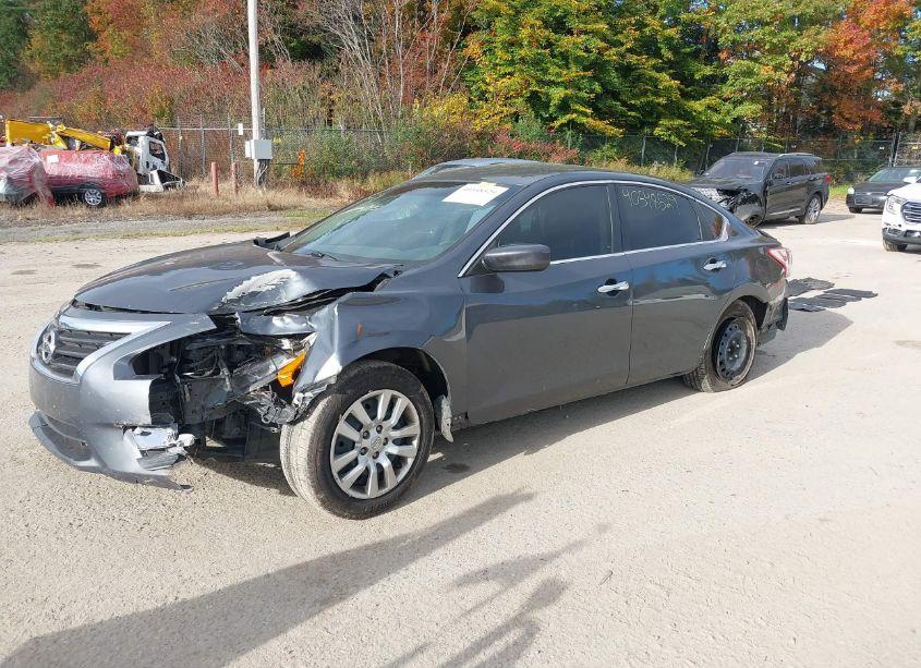 Photo 2 of 2013 Nissan Altima 2.5 S (VIN 1N4AL3AP6DC268229)