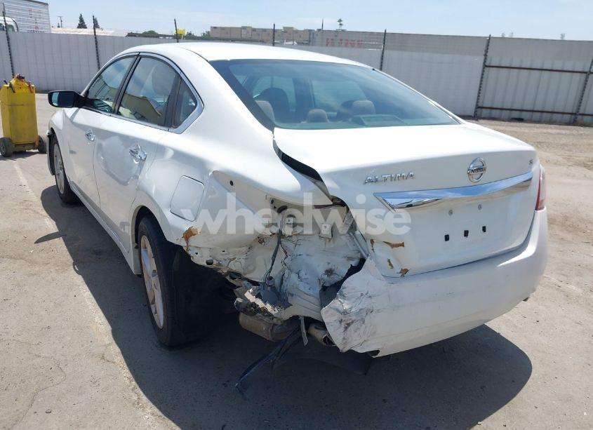 Photo 3 of 2013 Nissan Altima 2.5 S (VIN 1N4AL3AP6DC281949)