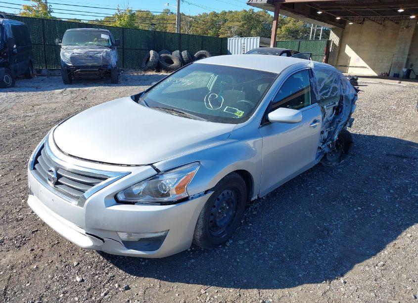 Photo 2 of 2013 Nissan Altima 2.5 S (VIN 1N4AL3AP6DC291946)