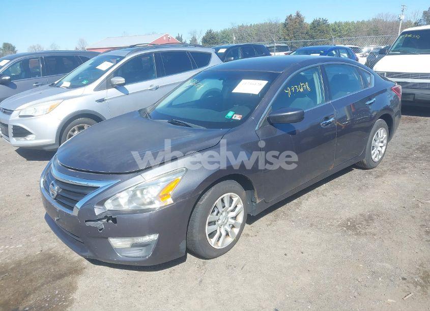 Photo 2 of 2013 Nissan Altima 2.5 S (VIN 1N4AL3AP6DC295382)