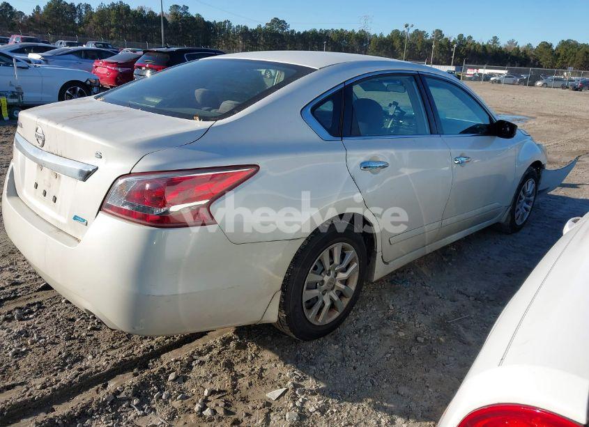 Photo 4 of 2013 Nissan Altima 2.5 S (VIN 1N4AL3AP6DC920525)