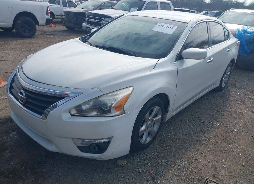 Photo 2 of 2013 Nissan Altima 2.5 S (VIN 1N4AL3AP6DN455247)