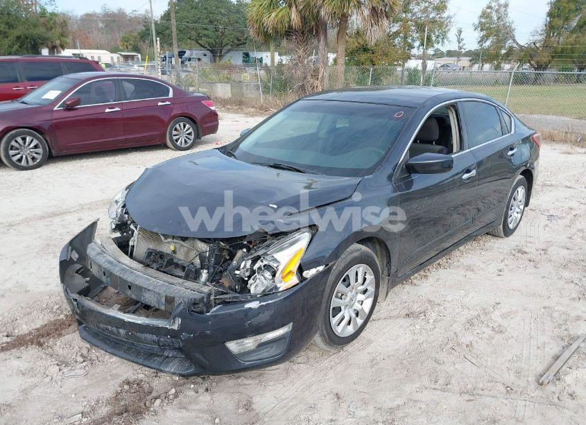 Photo 2 of 2013 Nissan Altima 2.5 S (VIN 1N4AL3AP6DN457483)