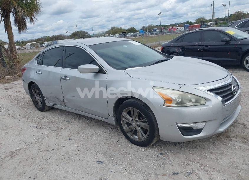 2013 Nissan Altima 2.5 SV (VIN 1N4AL3AP6DN471268) main photo